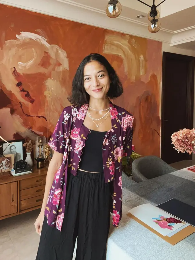 10 Gaya Fashion Putri Marino yang Effortless Namun Memikat