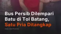 Polisi menangkap pria berinisial BPA (33) di Gerbang Tol Cikarang Utama terkait perusakan bus dan penganiayaan ofisial Persib U-18 di Rest Area KM 360 Tol Batang, Minggu (11/10/2026). Insiden bermula dari adu provokasi dua kelompok suporter.

Kapolresta Batang Kombes Pol. Warsono mengonfirmasi pe...