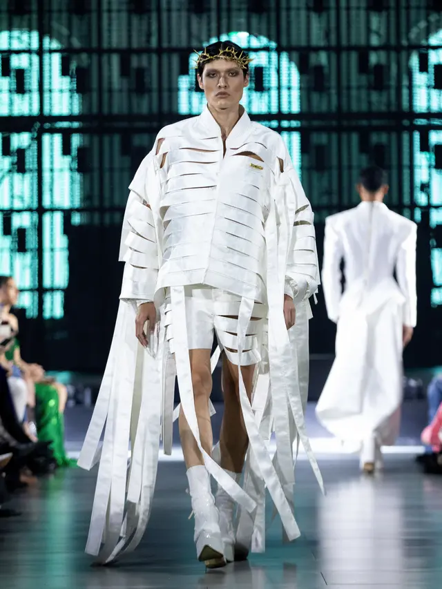 Ekspresi Busana Genderless yang Berani di Koleksi RTW Couture Harry Halim