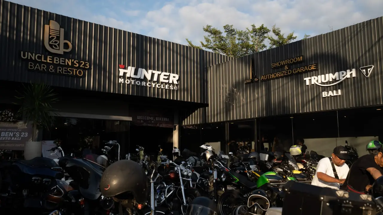 Diler Triumph Gabung dengan Tempat Nongkrong Anak Motor di Bali (Ist)