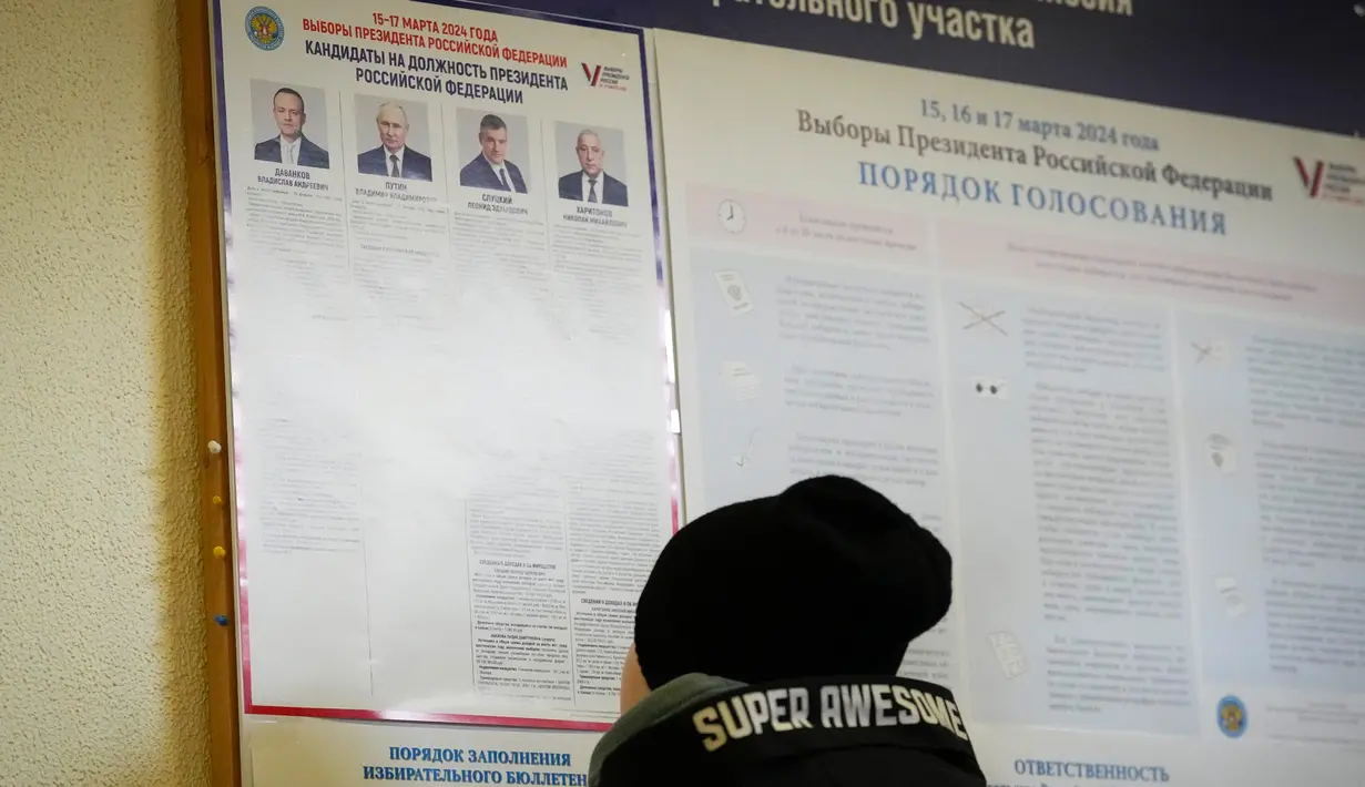 Pemilihan umum presiden (pilpres) Rusia dimulai hari ini hingga esok, 17 Maret 2024. (AP Photo/Dmitri Lovetsky)