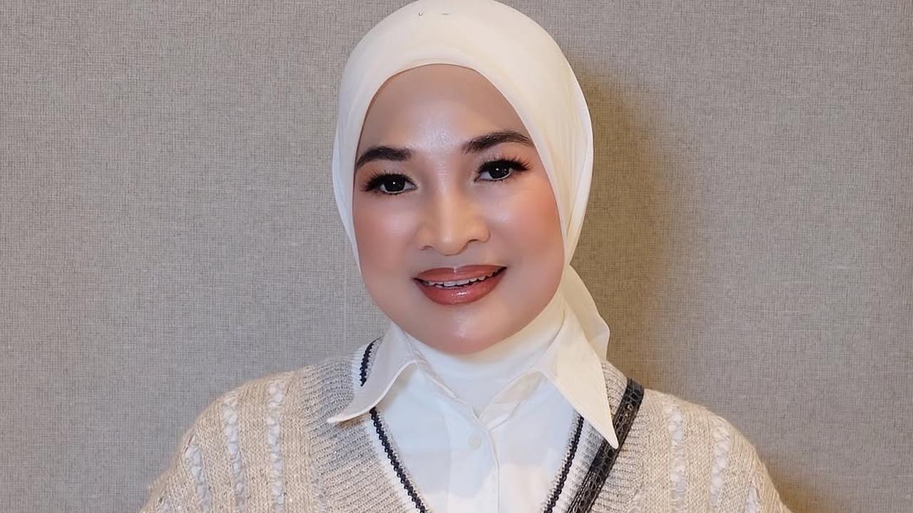 Potret Istri Haji Isam yang Cantik dengan Make Up Profesional, Hadiri Ulang Tahun Cucu