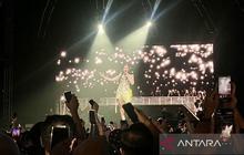 Yura Yunita Ajak Penonton Ungkapkan Kasih Sayang di Java Jazz 2026, Pukau Ribuan Penggemar