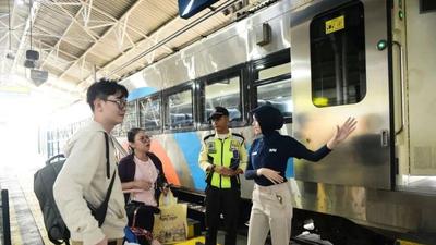 KAI Perkuat Mobilitas Aglomerasi, Layanan Kereta Api Terus Ditingkatkan di Berbagai Daerah