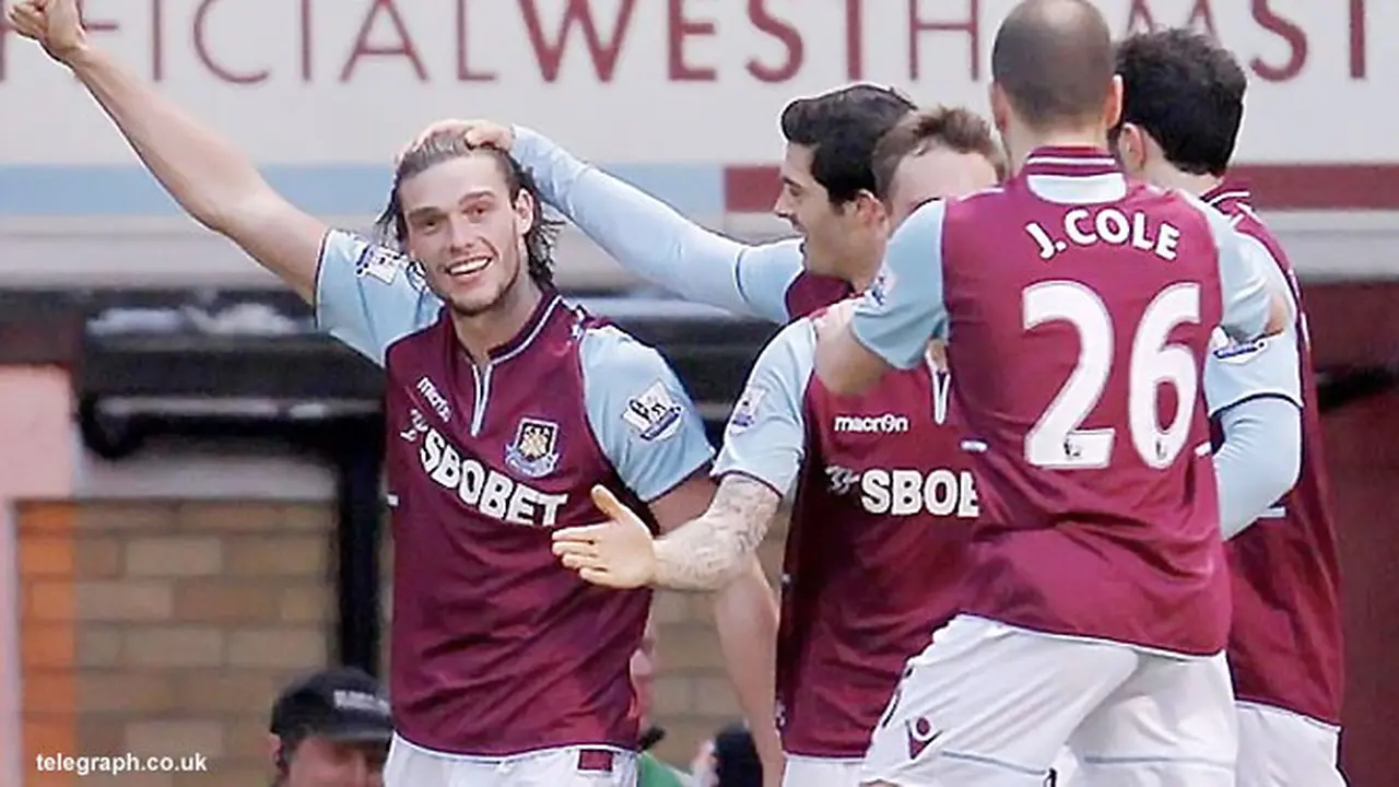 andy-caroll-westham-130331c
