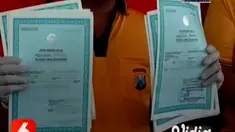 Enam orang sindikat pemalsu dokumen negara yang beroperasi di Kabupaten Banyuwangi, diringkus polisi. Sindikat ini bisa melayani pembelian Kartu Keluarga (KK) hingga Akta Cerai.