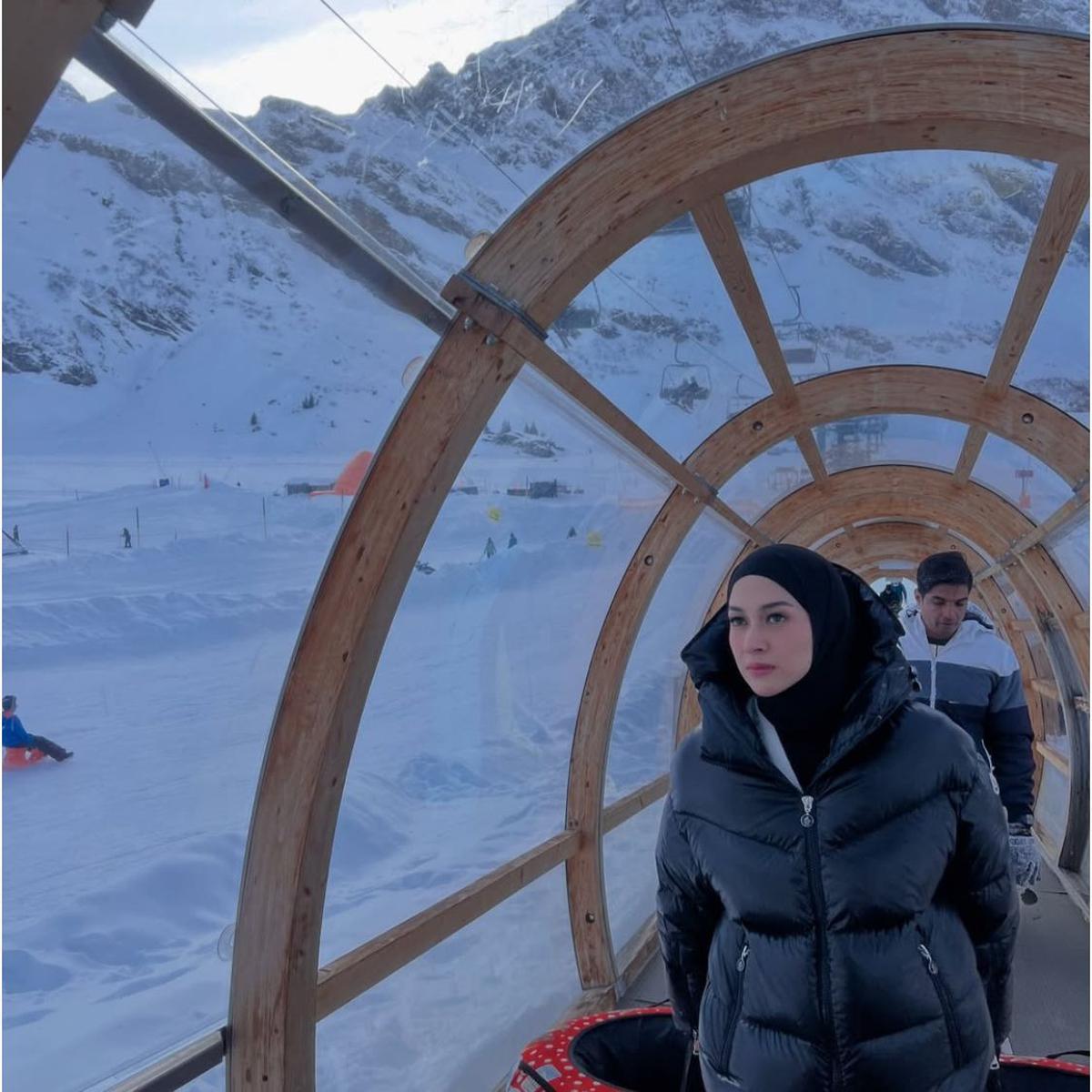 Mengintip Liburan Nina Zatulini di Swiss, Momen Spesial yang Membuat Netizen Takjub