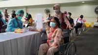 Penyandang Disabilitas menjalani vaksinasi di Yogyakarta. dok Kemenkes