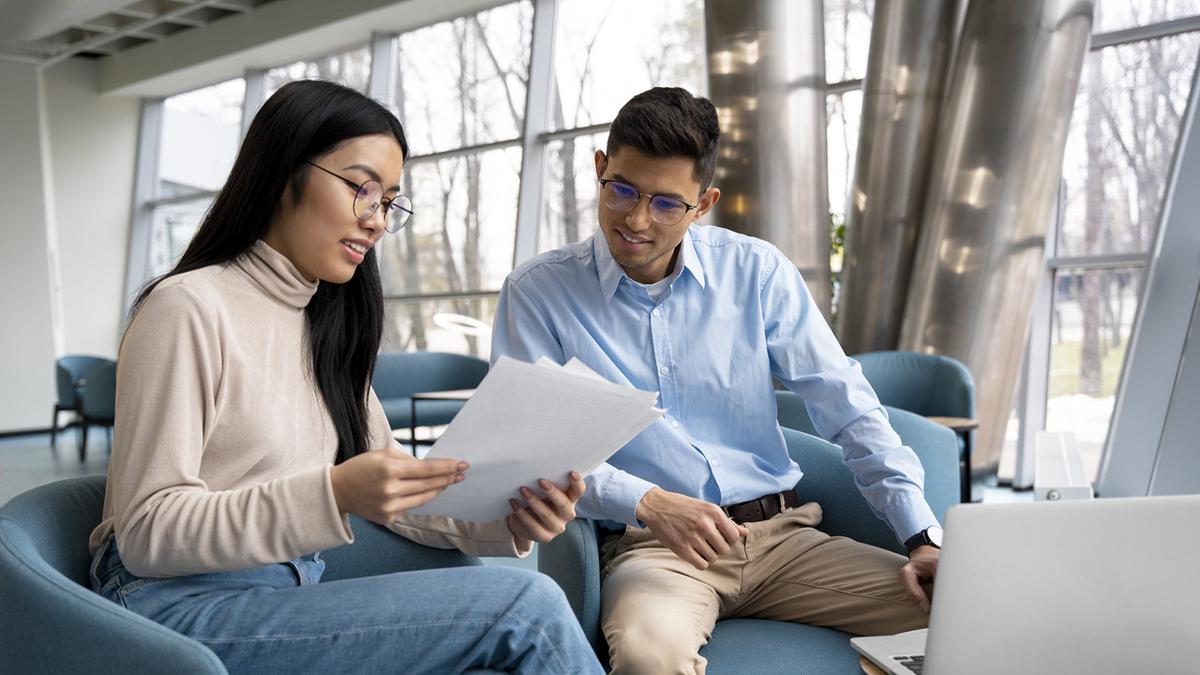 65 Pantun Motivasi Bijak yang Menginspirasi, Cocok untuk Caption