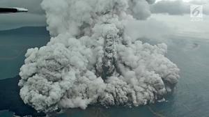 Abu Vulkanik Anak Krakatau Masuk Serang, PJJ Diterapkan Senin Besok