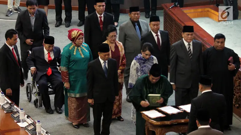 Paripurna DPR Lantik 9 PAW Anggota Dewan Baru