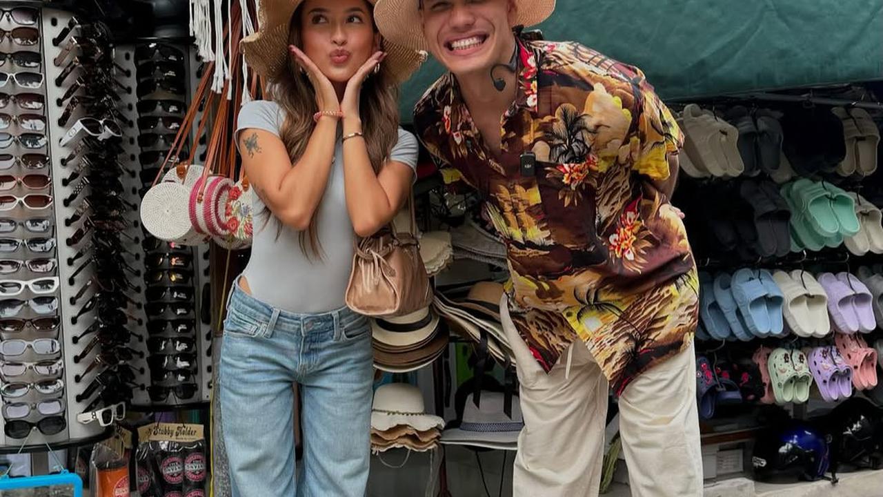 Aisar Khaled Foto Bareng Jennifer Coppen, Fans Fuji Ngamuk Sampai Disuruh Pulang ke Malaysia