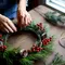 Cara Membuat Christmas Wreath DIY untuk Pemula, Hemat dan Mudah