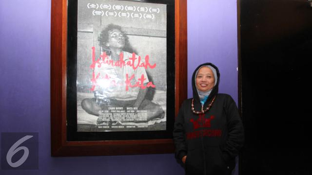 Istri Wiji Thukul Ikut Nobar Film Istirahatlah Kata Kata Showbiz Liputan6 