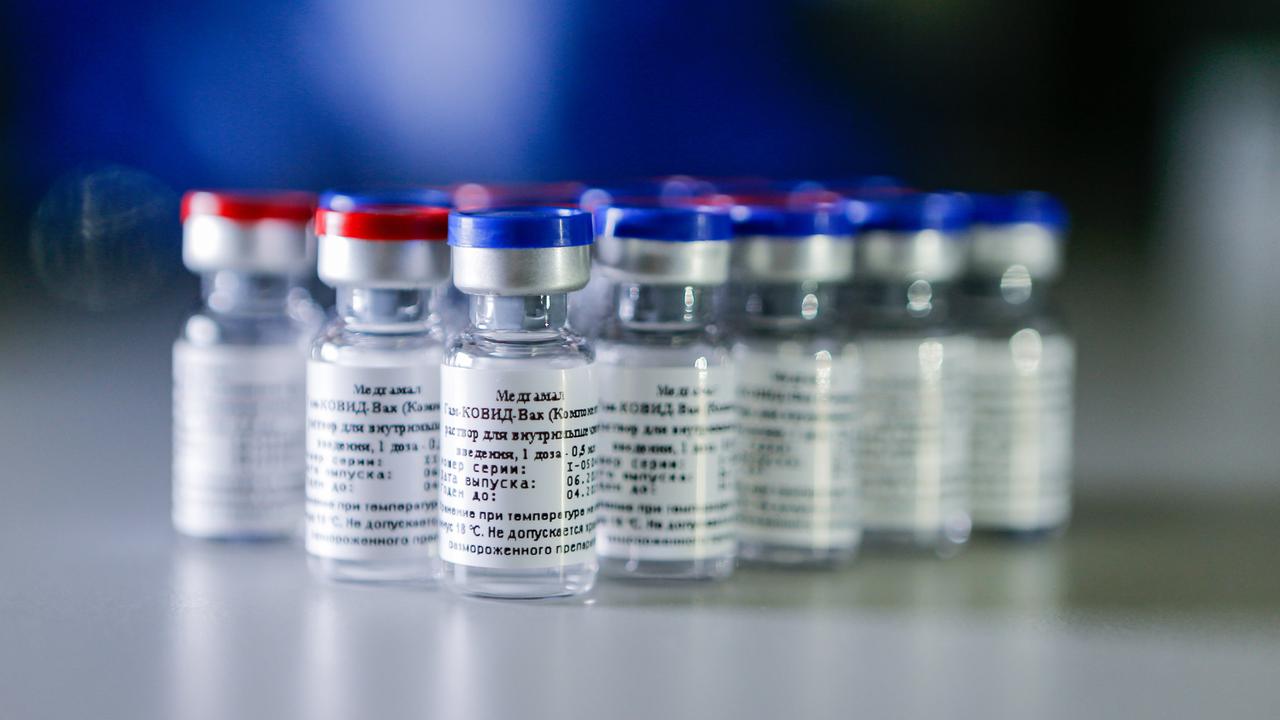 FOTO: Rusia Daftarkan Vaksin COVID-19 Pertama di Dunia