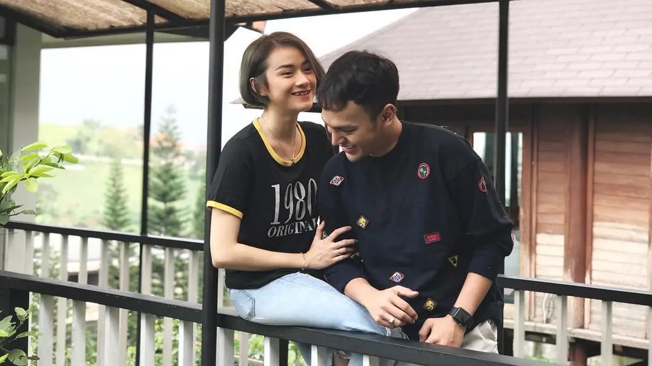 Tyo Anak Bintang dan Dara The Virgin