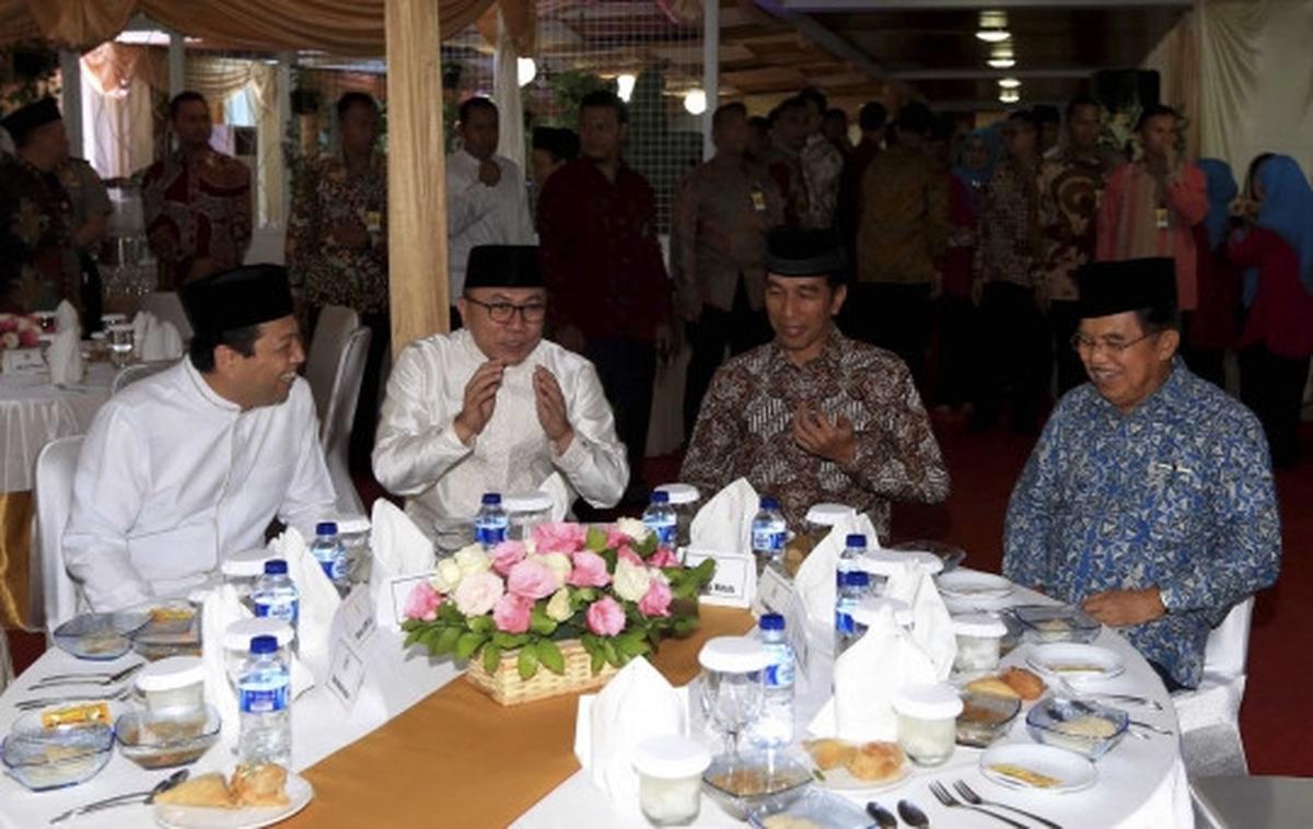 Presiden Jokowi hadiri buka puasa bersama di rumah Ketua MPR