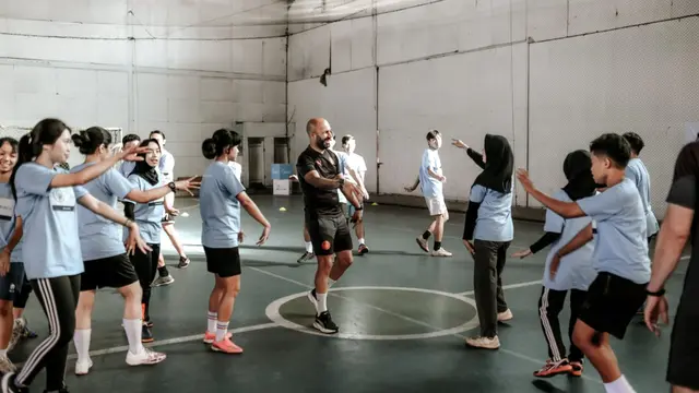 Midea dan Mancehster City