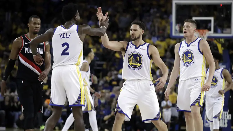 NBA: Warriors Menang Mudah atas Blazers di Gim 1