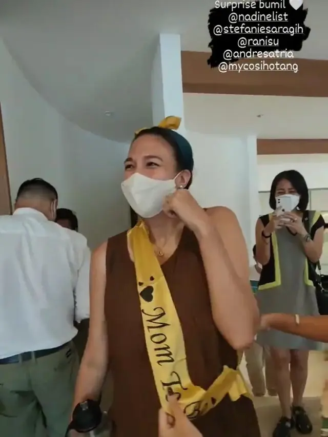Segera Jadi Ibu, Ini 6 Momen Baby Shower Nadine Chandrawinata