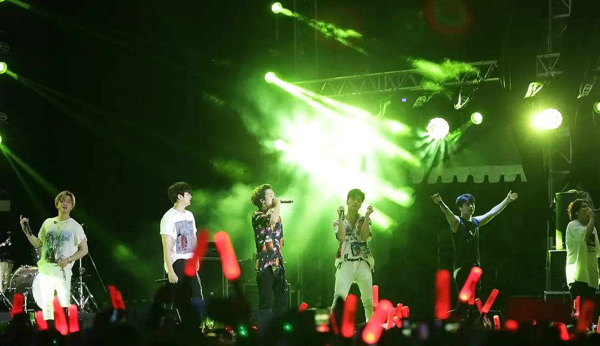 Aksi iKon (Bambang E Ros/Fimela.com)