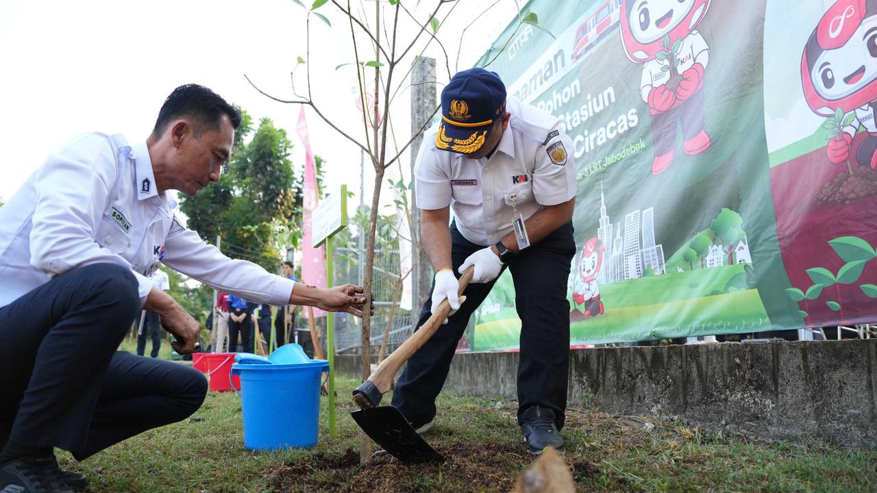 Tiga Tahun Beroperasi, LRT Jabodebek Gelar Aksi untuk Masyarakat