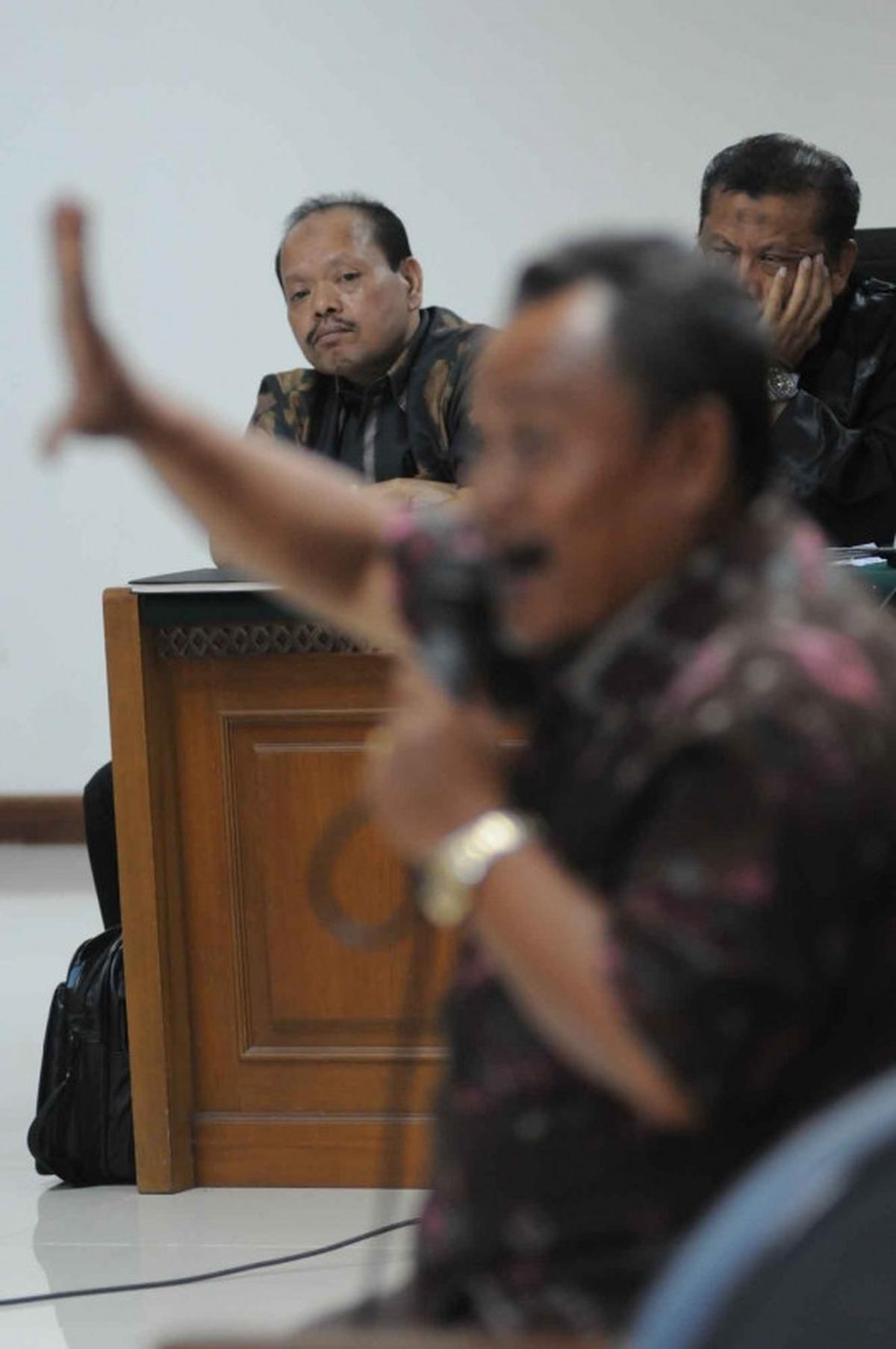 Sutan Bhatoegana dengar kesaksian Jhonny Allen di sidang kasus ESDM