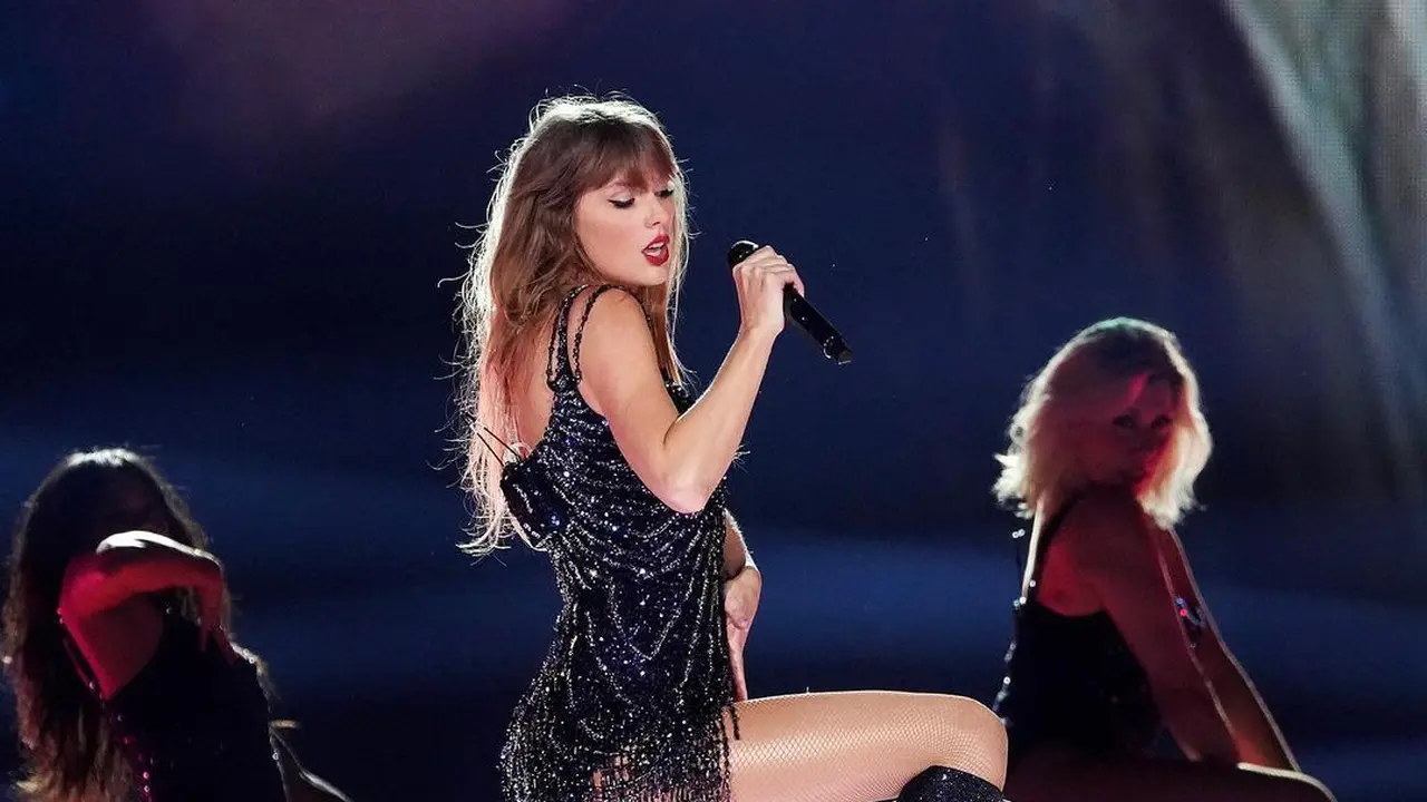 Parade Busana Taylor Swift di Konser Tur Era, Ini Kostum Terbaiknya!