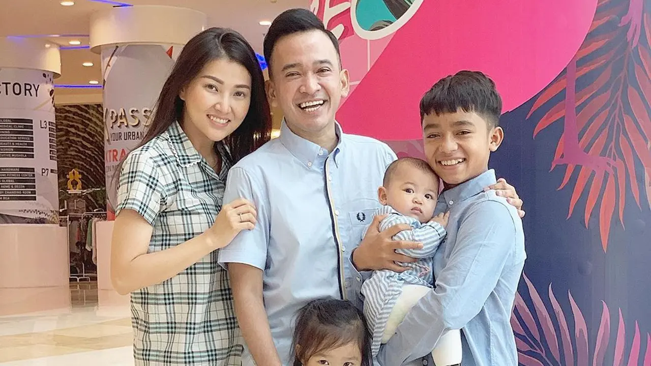 [Fimela] Ruben Onsu dan Sarwendah