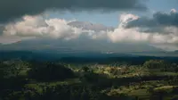 Gunung Agung di Mana? Ini Hal yang Perlu Diketahui Sebelum Mendakinya