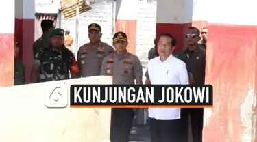 Presiden Jokowi mengunjungi Pasar Wouma di Wamena Papua. Jokowi konsern dengan rehabilitasi pasar yang rusak akibat kerusuhan beberapa waktu lalu. Jokowi menargetkan rehabilitasi Pasar Wouma selasai dalam 2 minggu.