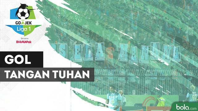Berita video momen gol Tangan Tuhan yang dicetak Diego Assis saat Persela Lamongan menang 2-0 atas Persija Jakarta pada pekan ke-9 Gojek Liga 1 2018 bersama Bukalapak, Minggu (20/5/2018).