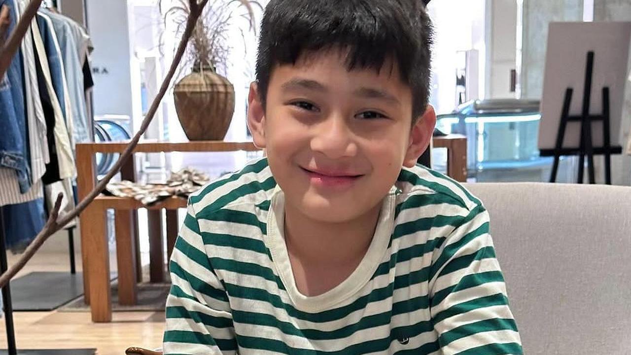 5 Ide Padu Padan Busana Lebaran Anak Cowok ala Rafathar, Simpel Tapi Stylish