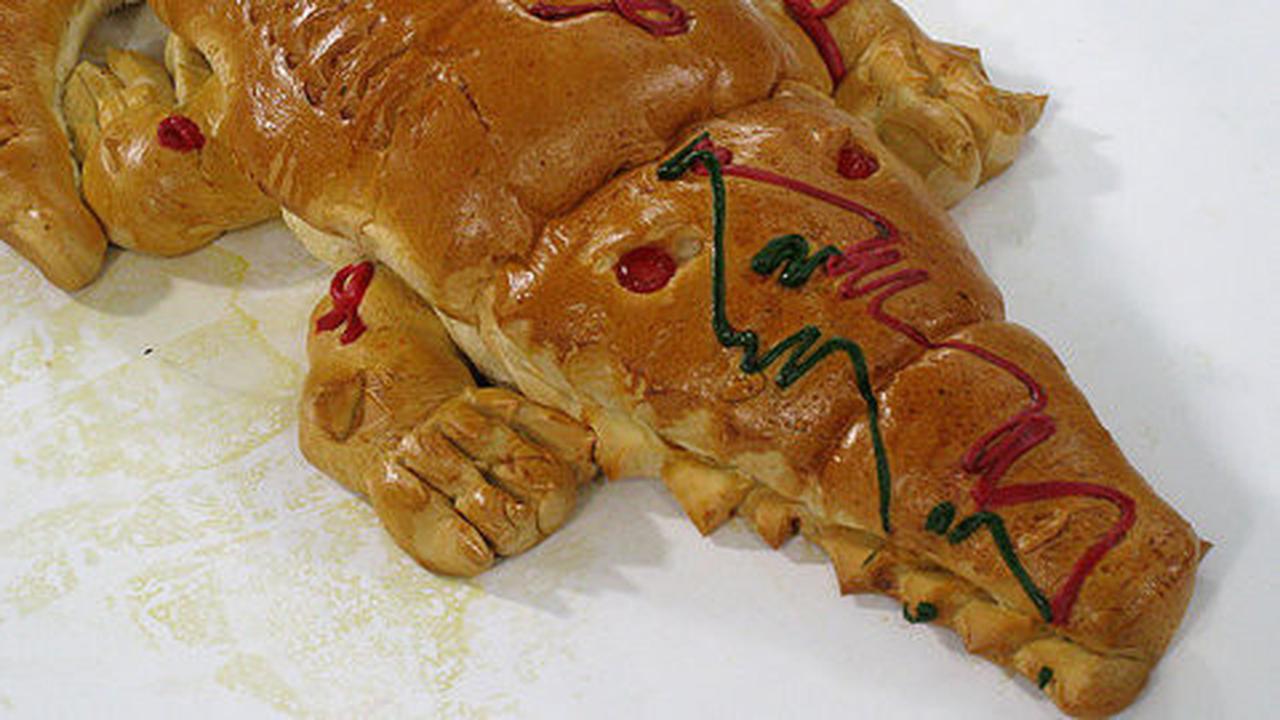 Roti buaya dan simbol kelelakian