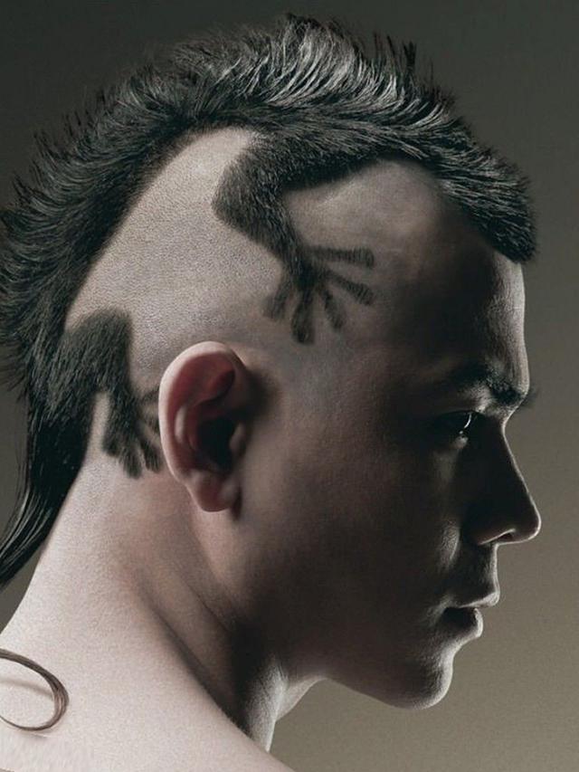 Termasuk Cepmek, 6 Gaya Rambut Nyeleneh Ini Enggak Habis Pikir - Hot