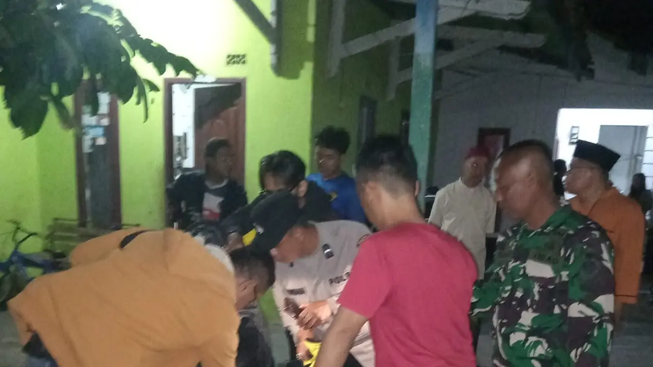 Pemotor tewas dengan mulut berbusa