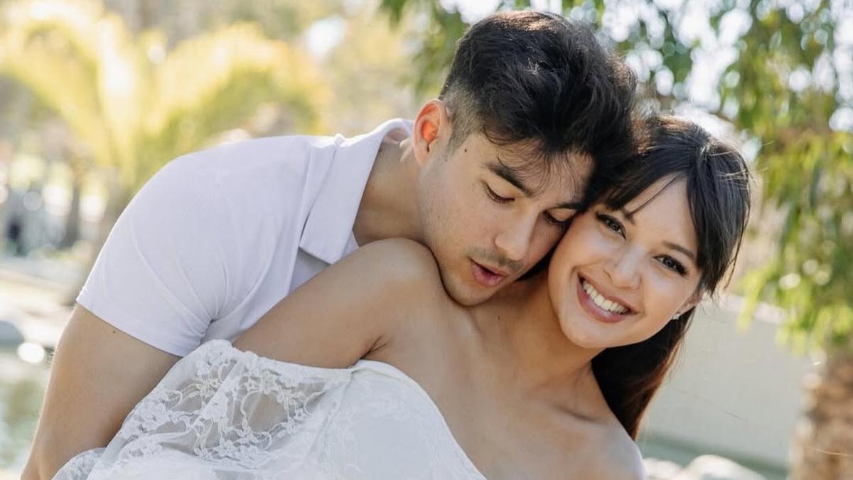 Kini Hidup Bahagia di Luar Negeri, Gaya Aurelie Moeremans Lakoni Maternity Shoot Elegan Bareng Suami