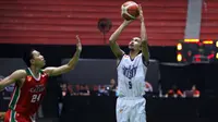 Kapten CLS Knights Surabaya, Sandy Febiansyakh, mencetak 14 poin kala menghadapi Pacific Caesar Surabaya dalam lanjutan IBL 2016 di GOR Among Rogo, Yogyakarta, Selasa (23/2/2016). (Dokumentasi IBL)