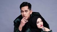 Ilyas dan Nabila, kolaborasi antara Ilyas Bachtiar dengan Nabila Ellisa untuk novel berjudul Tabayun serta lagu pop sebagai soundtrack film adaptasi dari novelnya. (Dok. IST)