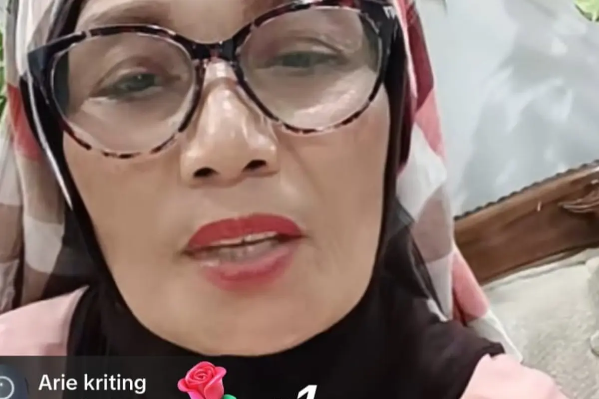 Nursyah Ibunda Indah Permatasari