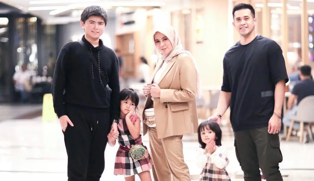 (Instagram/aleenaaufar)