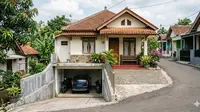 7 Model Rumah Sederhana dengan Garasi Luas