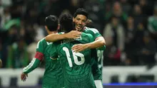 Selebrasi Raul Jimenez dalam laga Meksiko vs Serbia, Jumat (5/6/2026). (AP Photo/Moises Castillo)