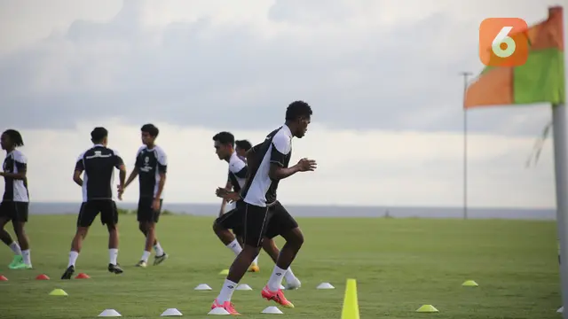 Armando Oropa