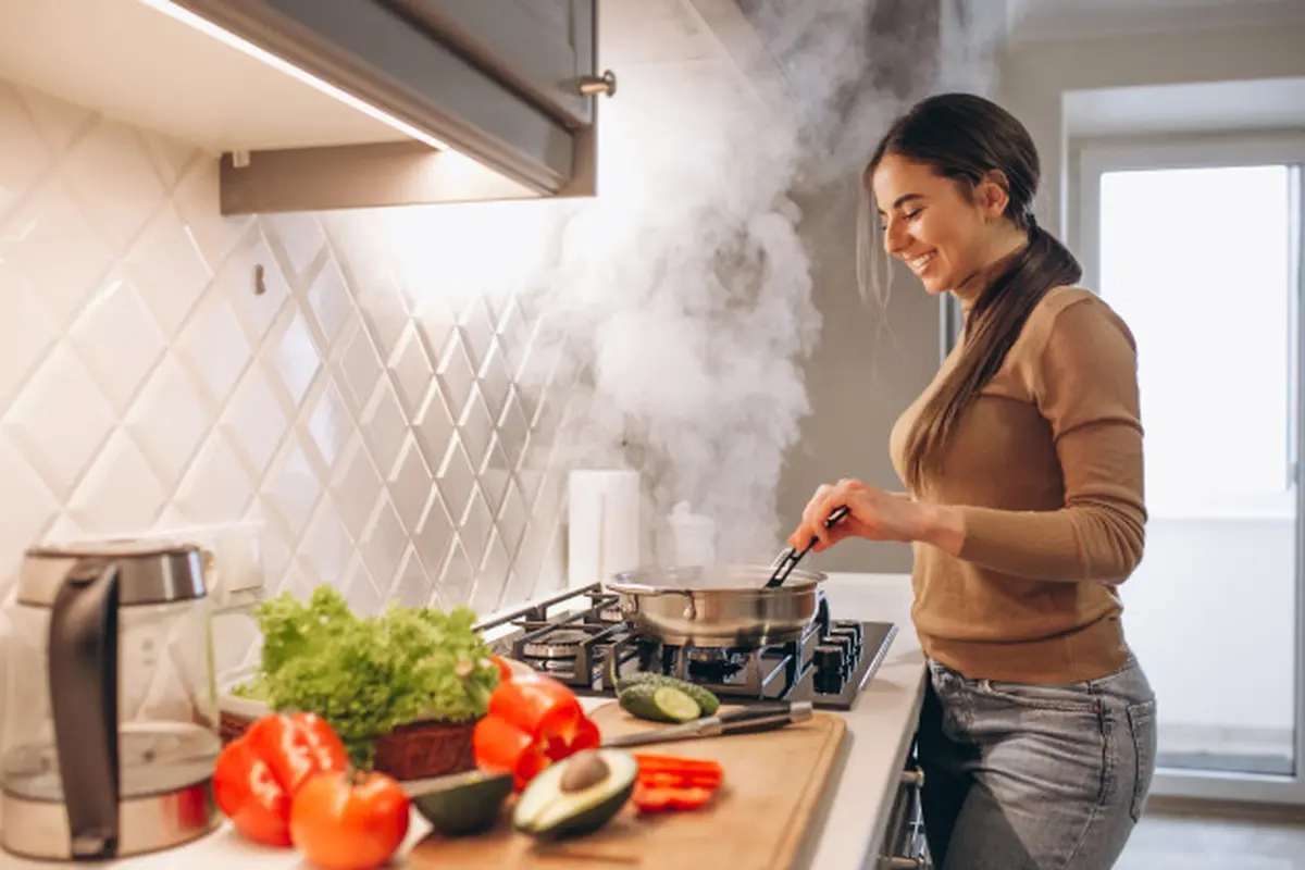 Memasak Makanan Favorit