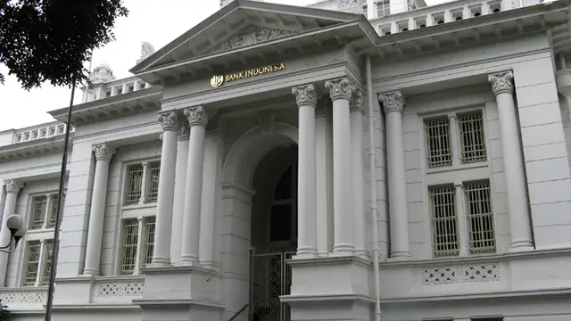 multi-bank-indonesia-6-131220c.jpg