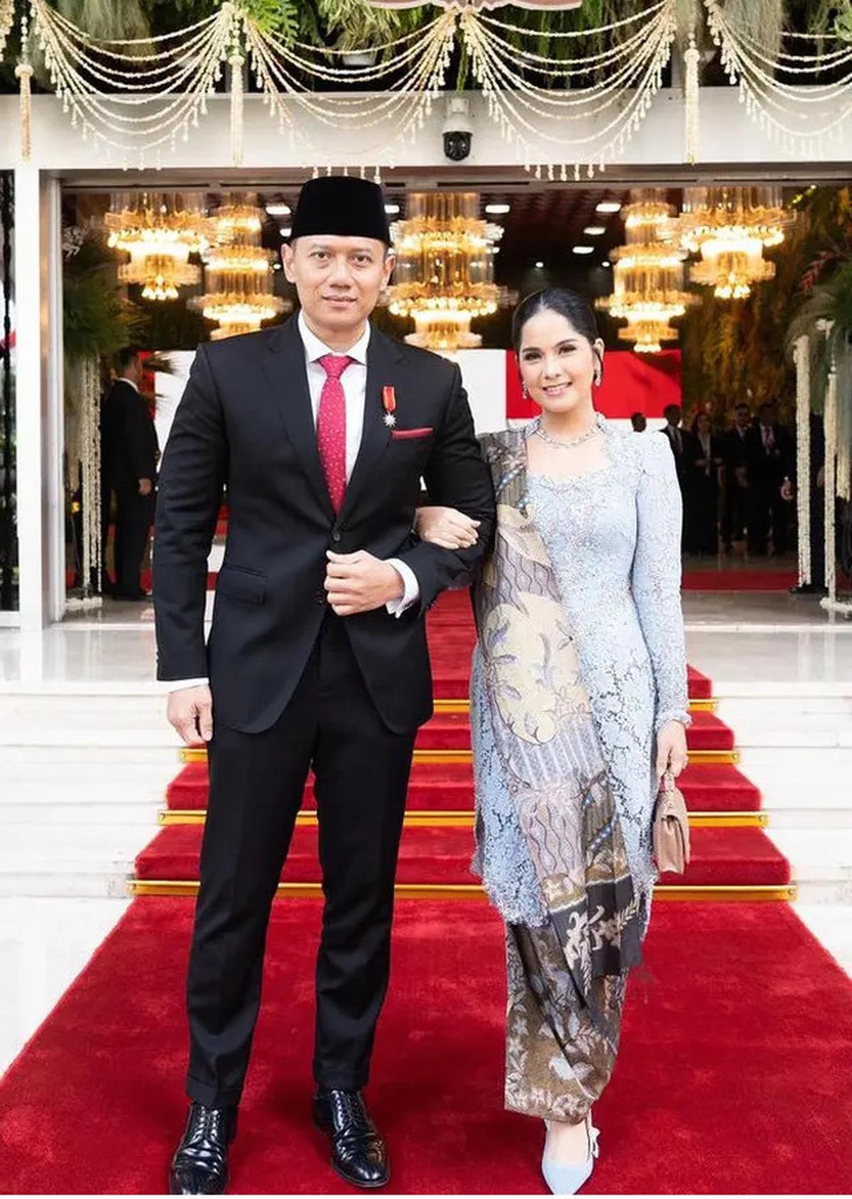 6 Gaya Kontras Kebaya Menantu Susilo Bambang Yudhoyono, Annisa Pohan dan Aliya Rajasa saat Hadir Pelantikan Prabowo-Gibran