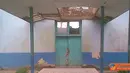Citizen6, Bandung: SMP Negeri 1 Kertasari, Kabupaten Bandung, rusak parah akibat gempa bumi. Hingga saat ini sekolah tersebut belum di renovasi. (Pengirim: Sany Bahtiar)