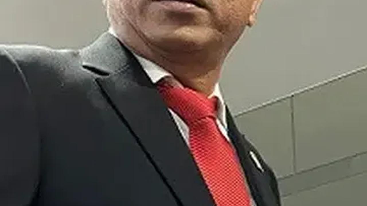 Menkominfo Budi Akui Pernah Terima Pesan WA Judi Online yang Ada Foto Ceweknya