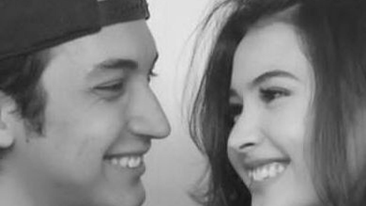 Setahun Jadian, Ini Potret Mesra Sandrinna Michelle dan Junior Roberts